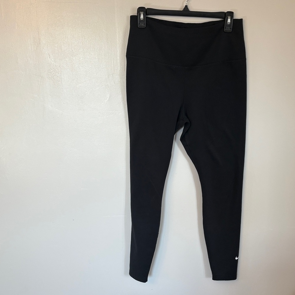 Nike Black Therma-FIT Leggings Size Large